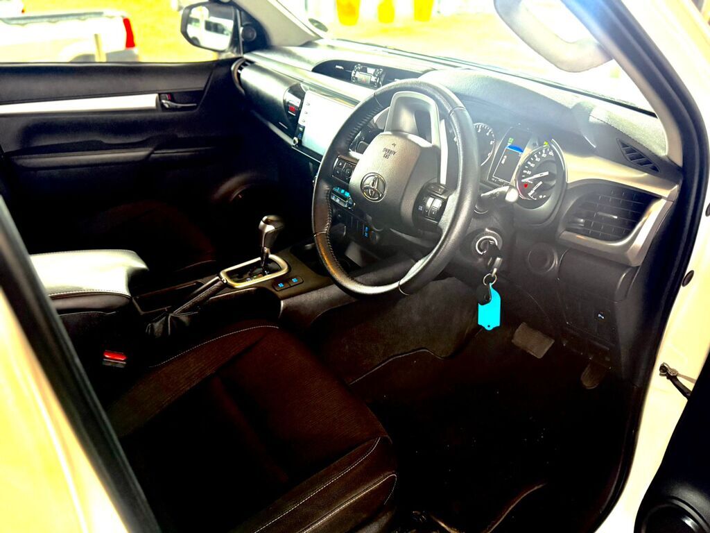 TOYOTA HILUX HILUX 2.8 GD-6 RB RAIDER A/T P/U D/C