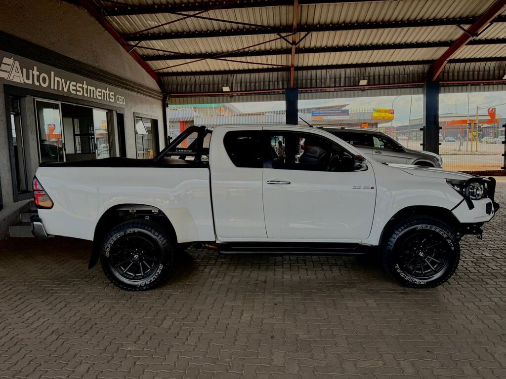 TOYOTA HILUX HILUX 2.8 GD-6 RB RAIDER 4X4 A/T P/U E/CAB