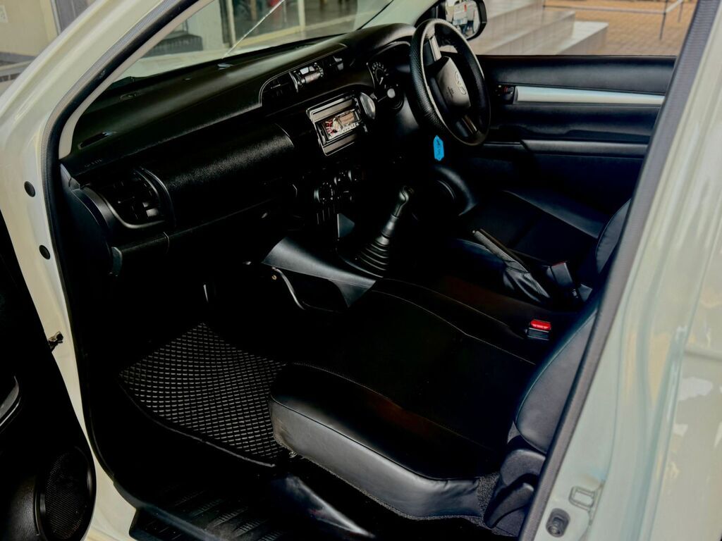 TOYOTA HILUX HILUX 2.4 GD S A/C P/U S/C