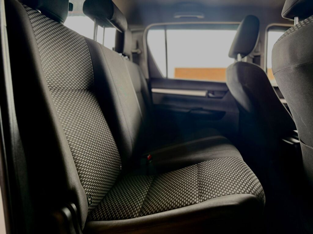 TOYOTA HILUX HILUX 2.4 GD-6 SRX 4X4 P/U D/C - 9