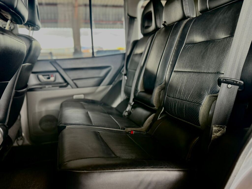 MITSUBISHI PAJERO PAJERO 3200 DI-D GLS A/T