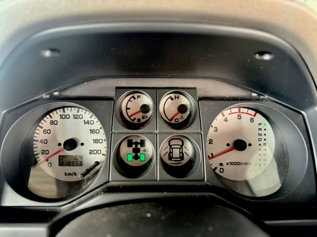 MITSUBISHI PAJERO PAJERO 3200 DI-D GLS A/T