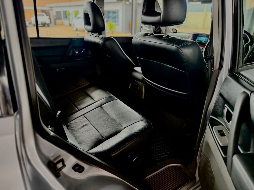 MITSUBISHI PAJERO PAJERO 3200 DI-D GLS A/T