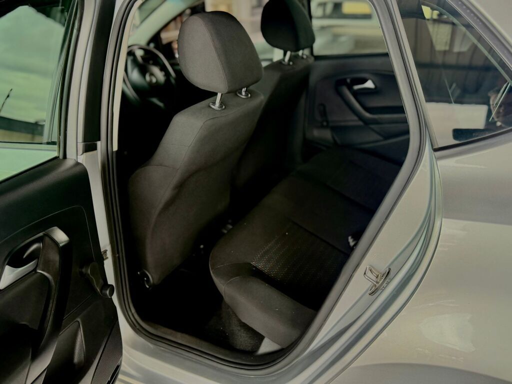 VOLKSWAGEN POLO VIVO POLO VIVO 1.4 TRENDLINE (5DR)