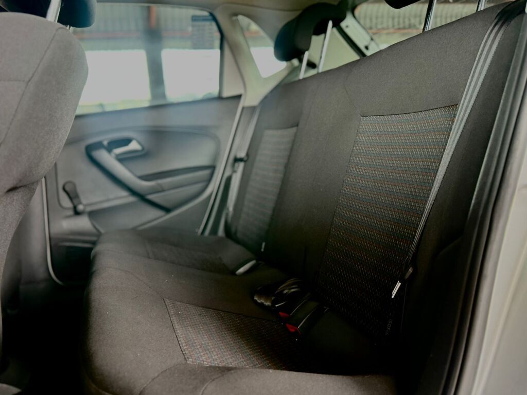 VOLKSWAGEN POLO VIVO POLO VIVO 1.4 TRENDLINE (5DR)