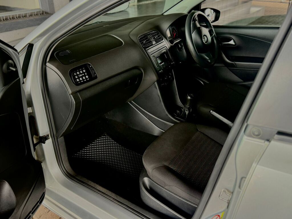 VOLKSWAGEN POLO VIVO POLO VIVO 1.4 TRENDLINE (5DR)