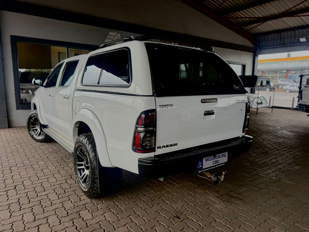 TOYOTA HILUX HILUX 2.5 D-4D VNT 106KW R/B P/U D/C - 4