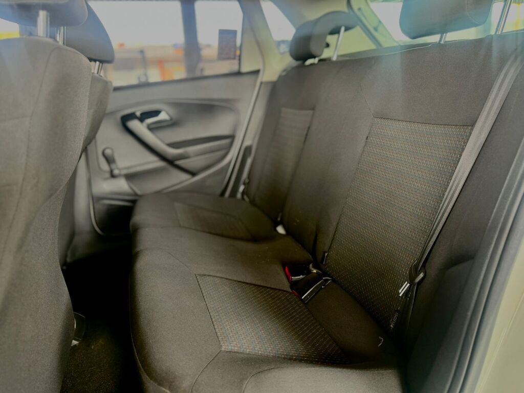 VOLKSWAGEN POLO VIVO POLO VIVO 1.4 TRENDLINE (5DR)