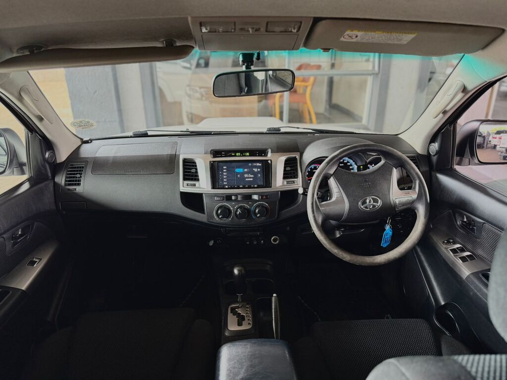 TOYOTA FORTUNER FORTUNER 2.5D-4D RB A/T - 11