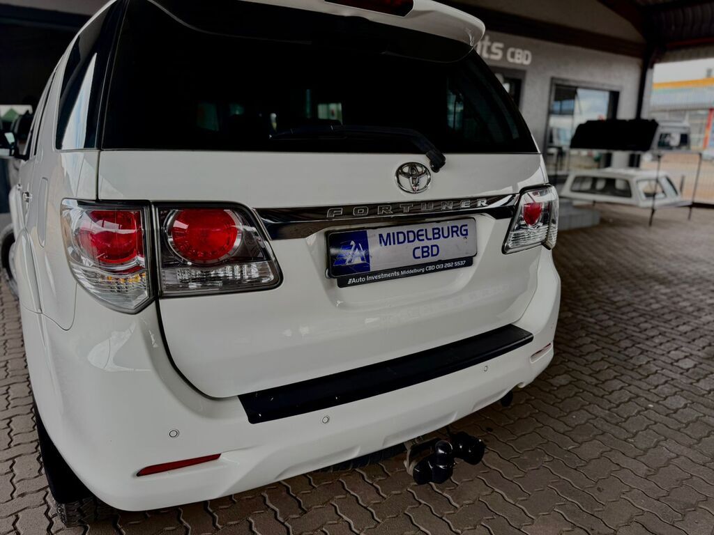 TOYOTA FORTUNER FORTUNER 2.5D-4D RB A/T - 12