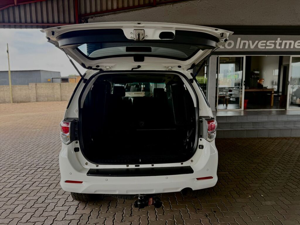 TOYOTA FORTUNER FORTUNER 2.5D-4D RB A/T - 13