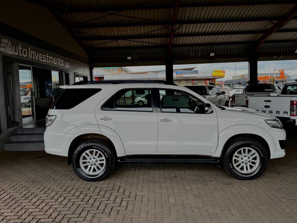 TOYOTA FORTUNER FORTUNER 2.5D-4D RB A/T - 3