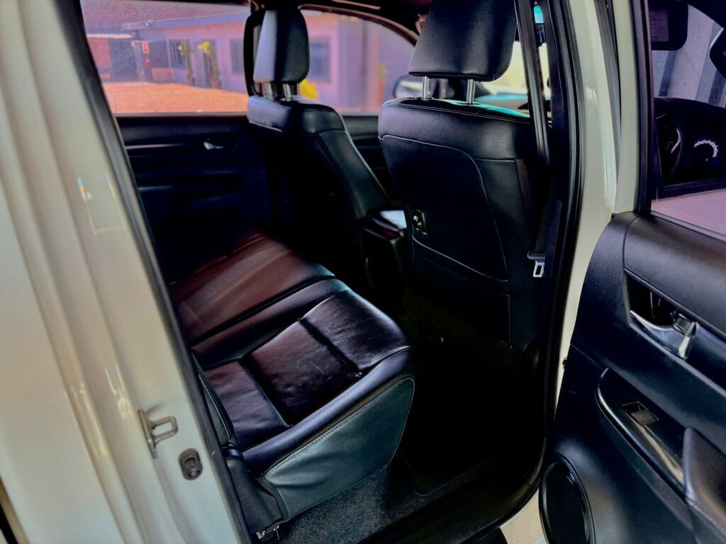 TOYOTA HILUX HILUX 2.8 GD-6 RAIDER 4X4 A/T P/U D/C - 12