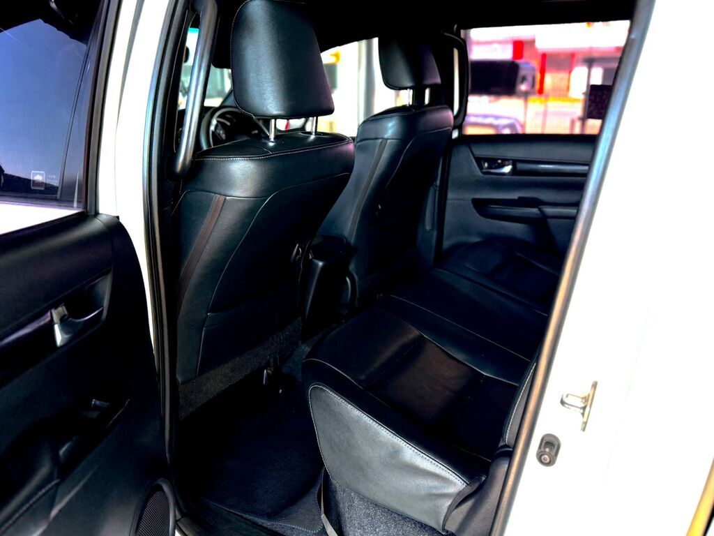 TOYOTA HILUX HILUX 2.8 GD-6 RAIDER 4X4 A/T P/U D/C - 15