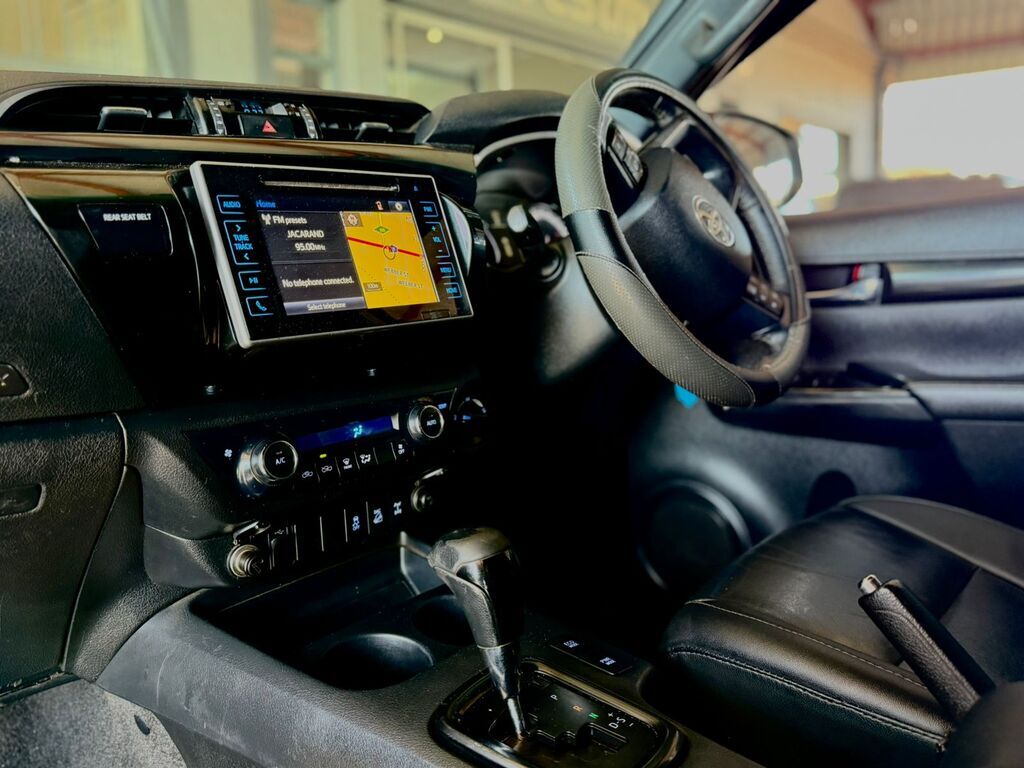 TOYOTA HILUX HILUX 2.8 GD-6 RAIDER 4X4 A/T P/U D/C - 16