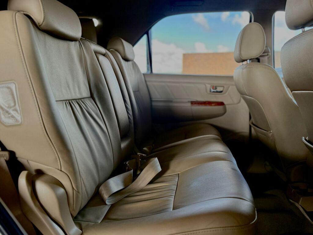 TOYOTA FORTUNER FORTUNER 3.0D-4D R/B A/T - 10