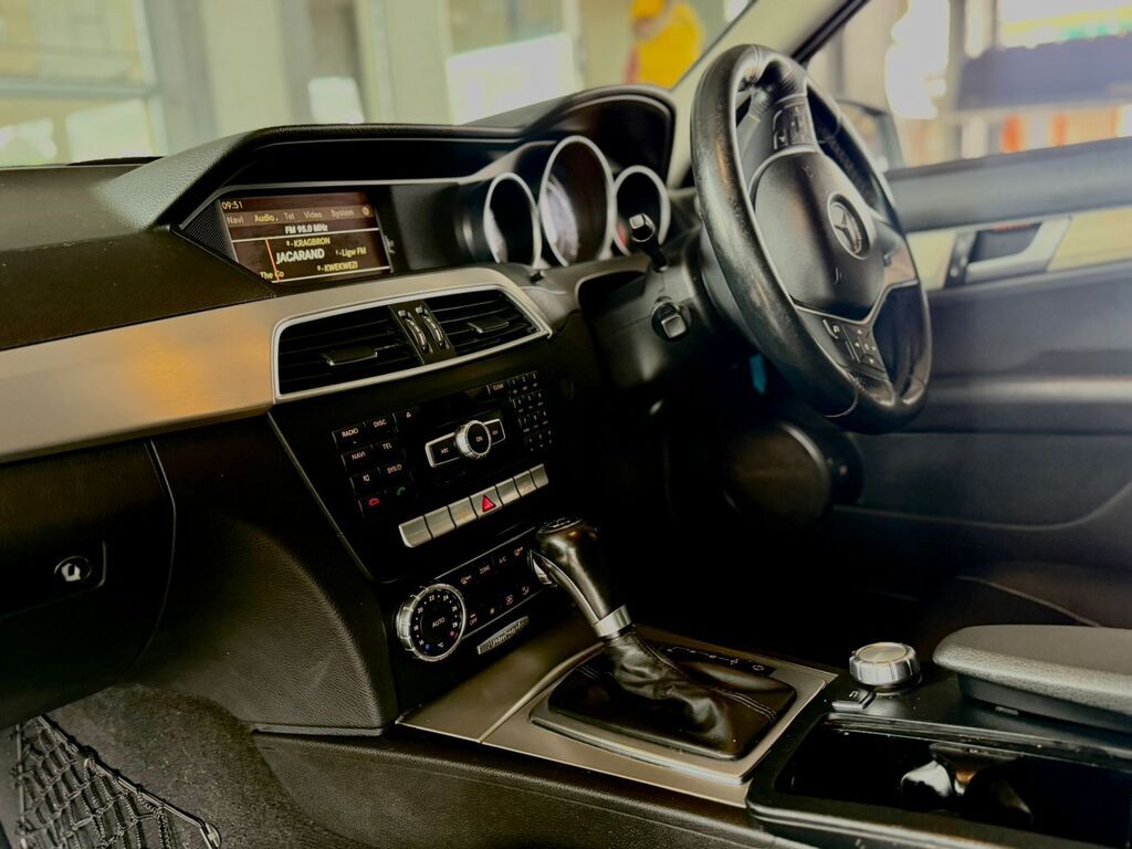 MERCEDES-BENZ C CLASS SEDAN C200 BE AVANTGARDE A/T - 8