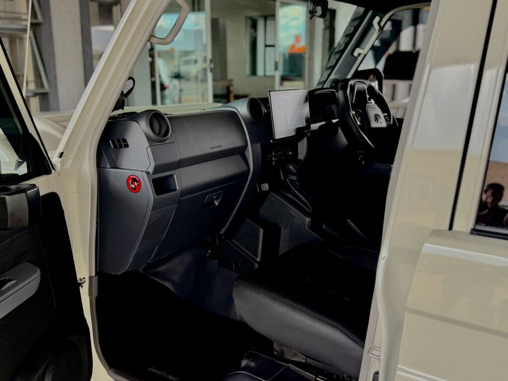 TOYOTA LAND CRUISER PICK UP LAND CRUISER 79 2.8 GD-6 P/U D/C A/T - 19