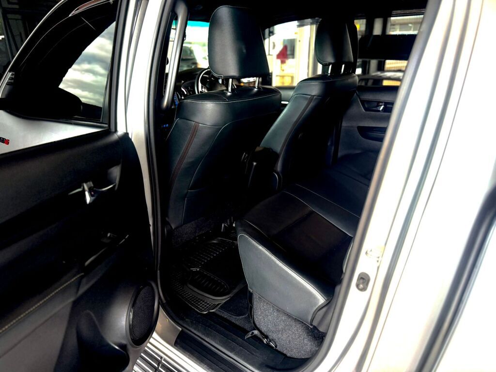 TOYOTA HILUX HILUX 2.8 GD-6 RB RAIDER A/T P/U D/C - 10