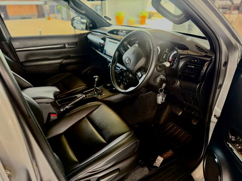 TOYOTA HILUX HILUX 2.8 GD-6 RB RAIDER A/T P/U D/C - 18