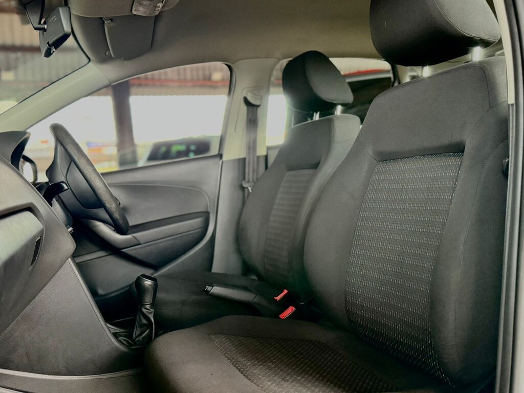 VOLKSWAGEN POLO VIVO POLO VIVO 1.4 TRENDLINE (5DR) - 17