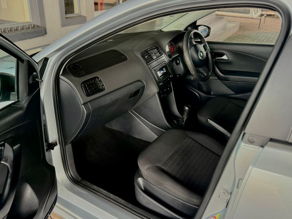 VOLKSWAGEN POLO VIVO POLO VIVO 1.4 TRENDLINE (5DR) - 18