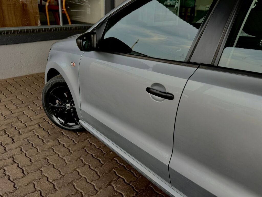 VOLKSWAGEN POLO VIVO POLO VIVO 1.4 TRENDLINE (5DR) - 2