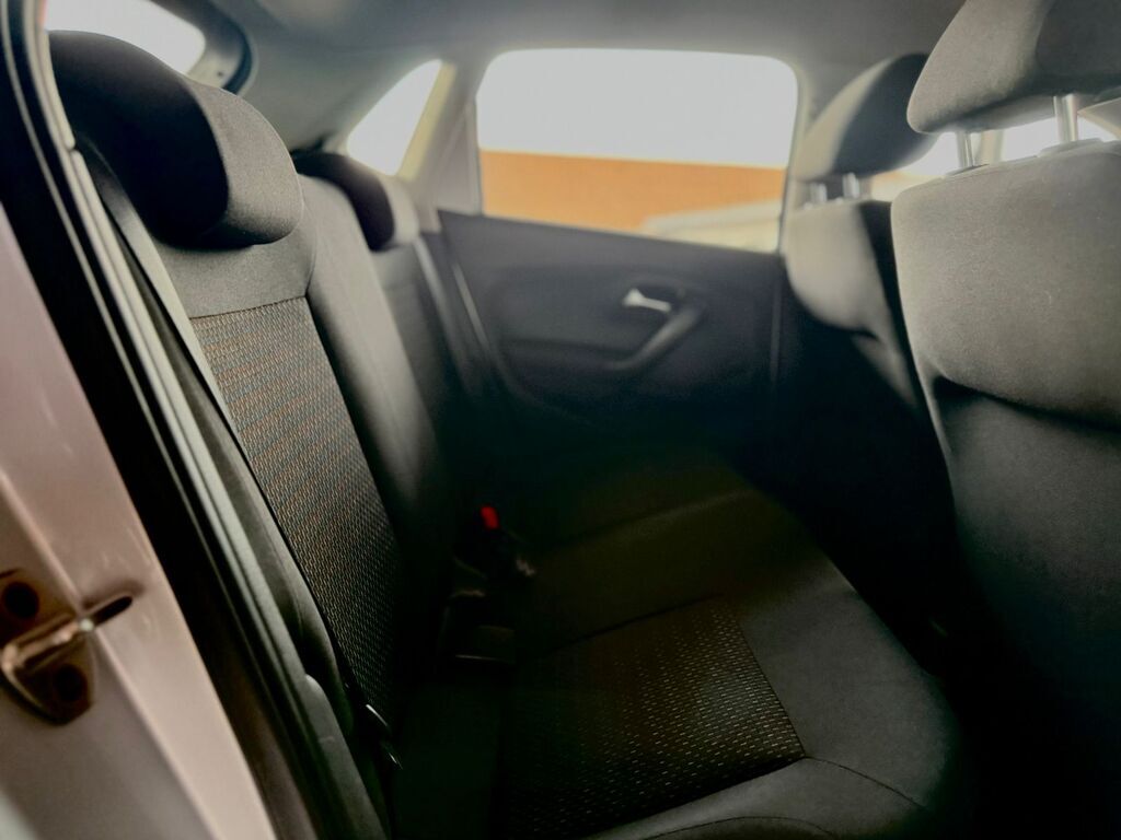 VOLKSWAGEN POLO VIVO POLO VIVO 1.4 TRENDLINE (5DR) - 9