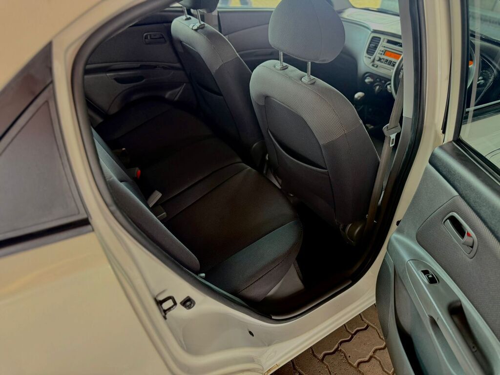 KIA RIO RIO 1.4 HIGH 5Dr - 14
