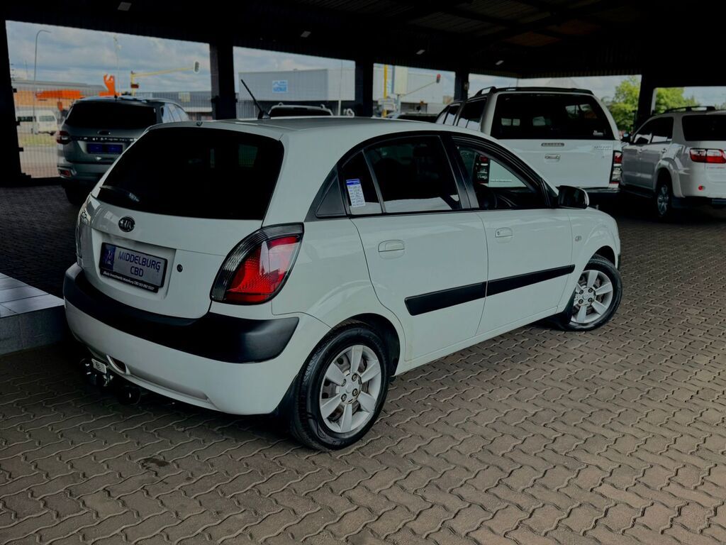 KIA RIO RIO 1.4 HIGH 5Dr - 2