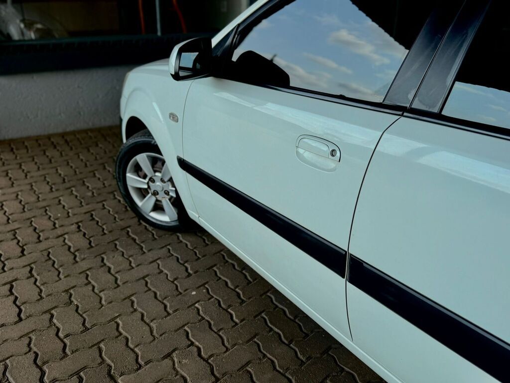 KIA RIO RIO 1.4 HIGH 5Dr - 5