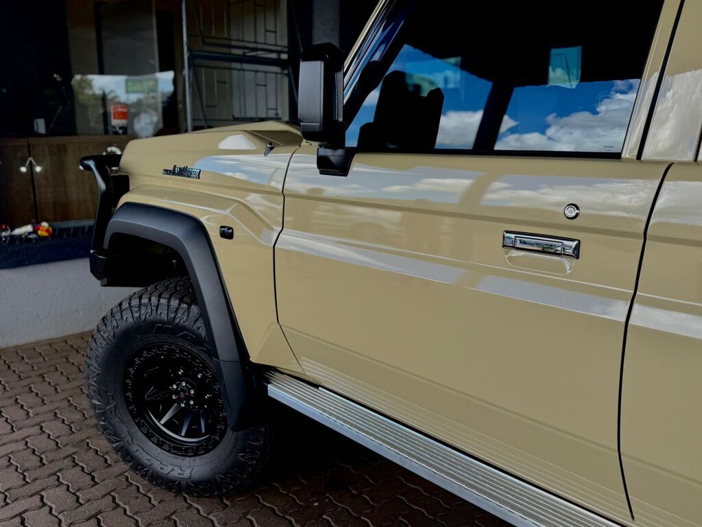 TOYOTA LAND CRUISER PICK UP LAND CRUISER 79 4.5D P/U D/C - 5