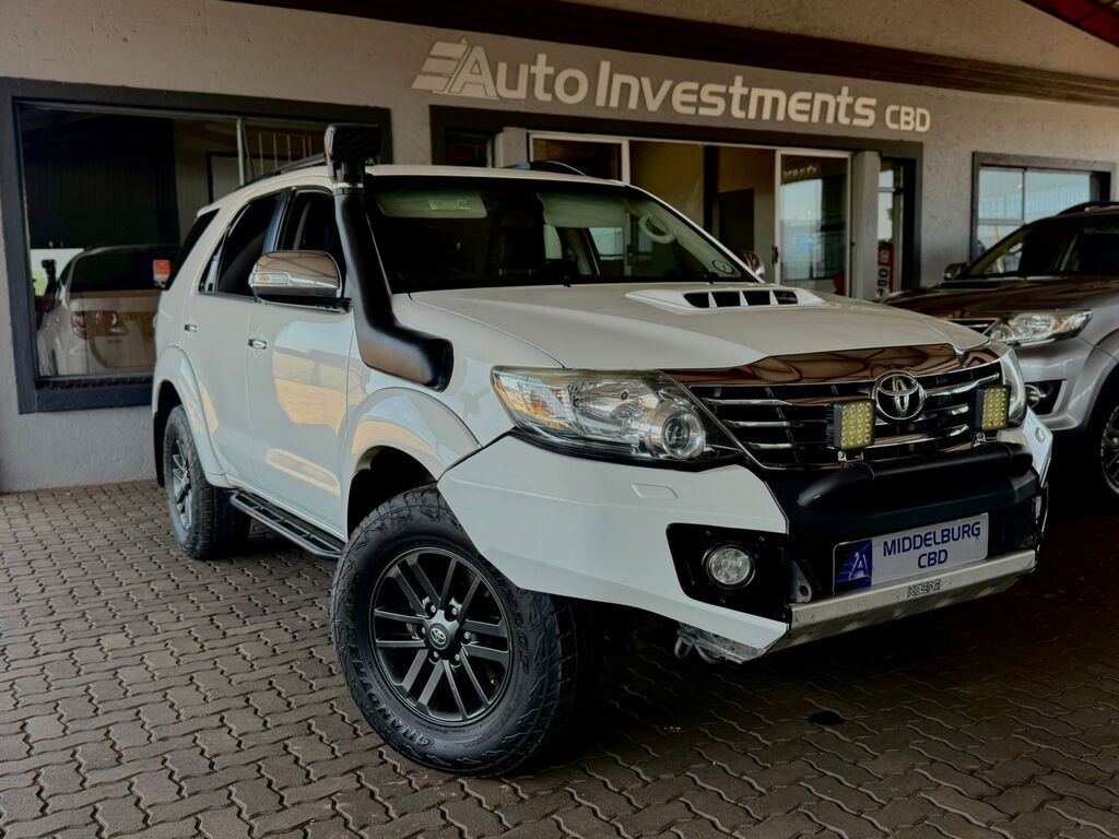 TOYOTA FORTUNER FORTUNER 3.0D-4D 4X4 A/T - 1