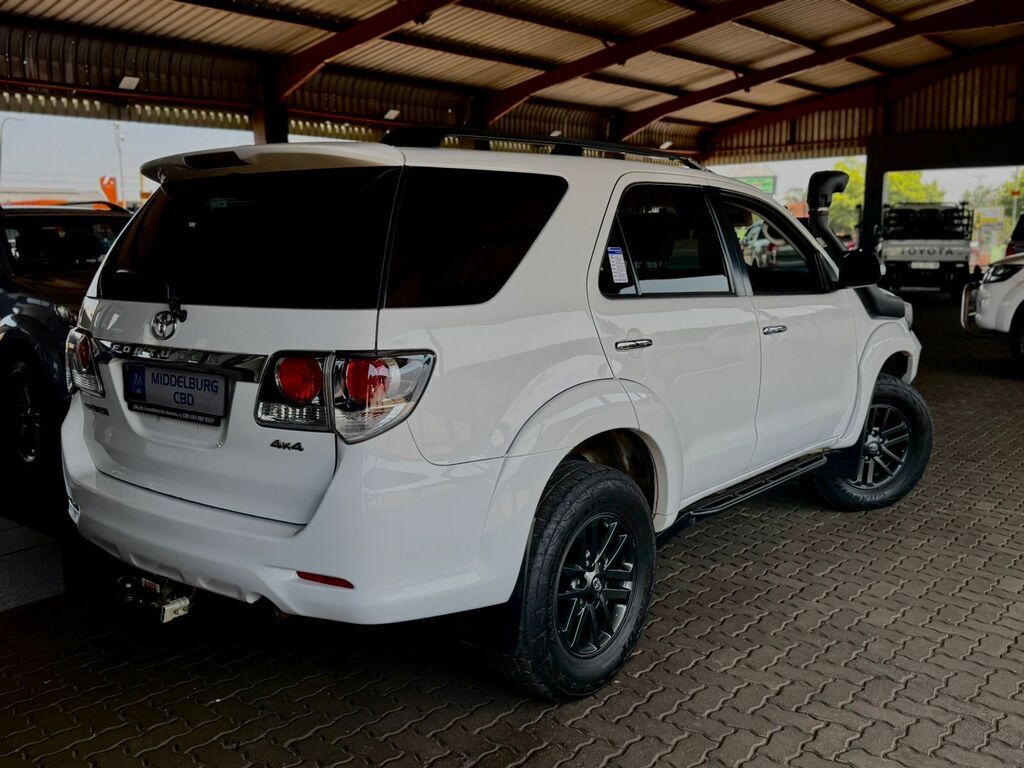 TOYOTA FORTUNER FORTUNER 3.0D-4D 4X4 A/T - 2