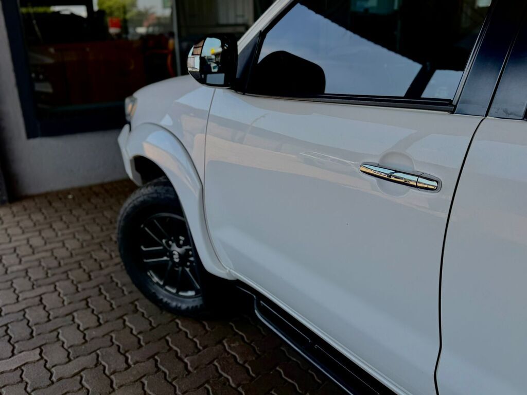 TOYOTA FORTUNER FORTUNER 3.0D-4D 4X4 A/T - 5