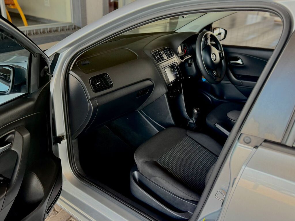 VOLKSWAGEN POLO VIVO POLO VIVO 1.4 COMFORTLINE (5DR) - 6