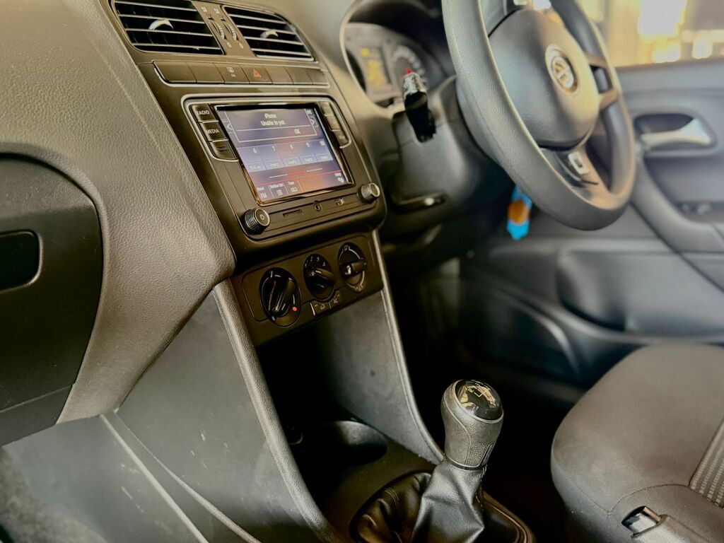 VOLKSWAGEN POLO VIVO POLO VIVO 1.4 COMFORTLINE (5DR) - 8