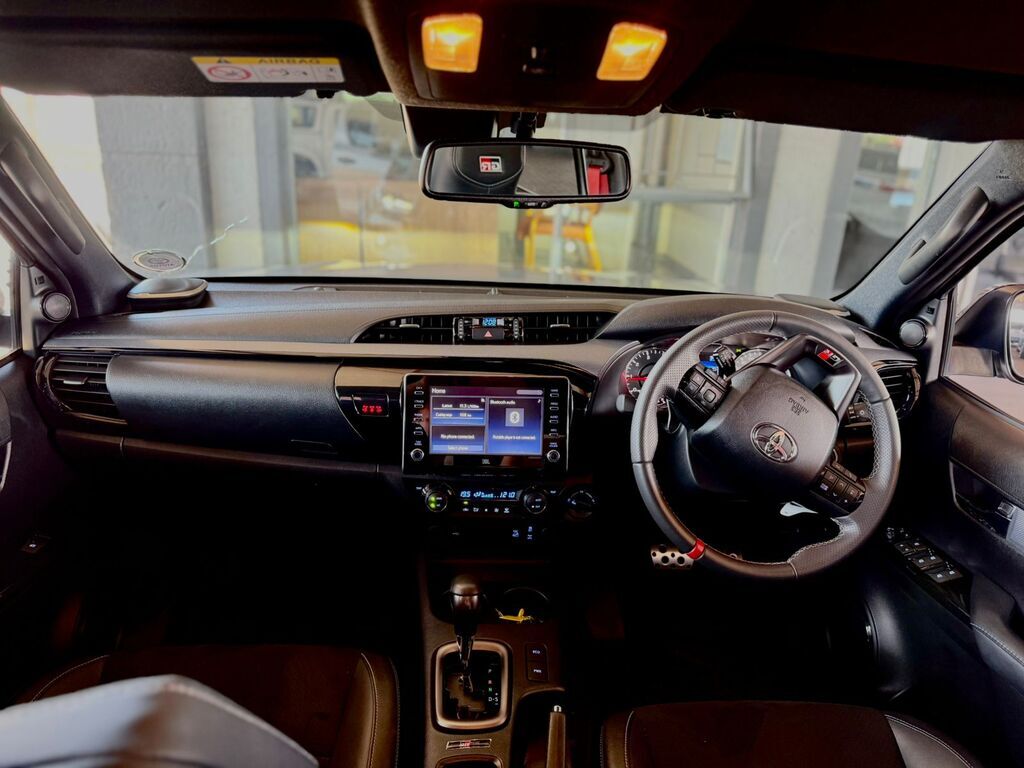 TOYOTA HILUX HILUX 2.8 GD-6 GR-S 4X4 A/T P/U D/C - 12