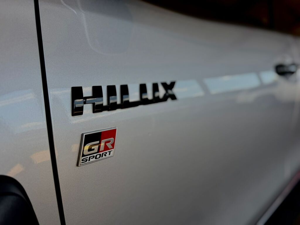 TOYOTA HILUX HILUX 2.8 GD-6 GR-S 4X4 A/T P/U D/C - 6