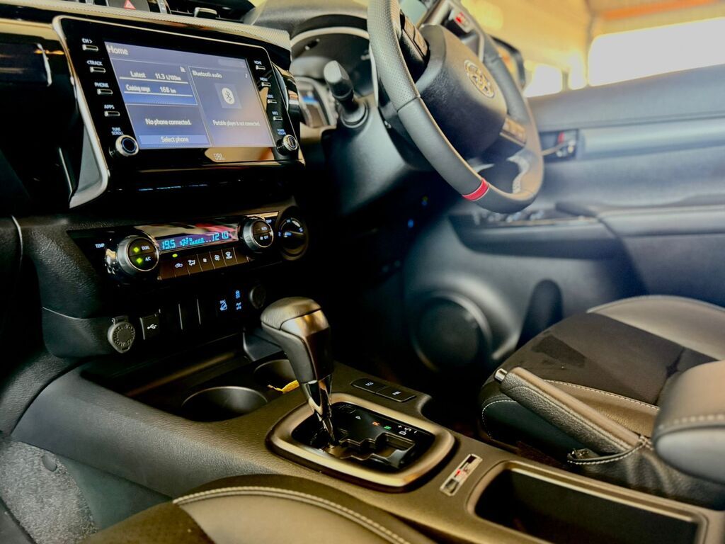 TOYOTA HILUX HILUX 2.8 GD-6 GR-S 4X4 A/T P/U D/C - 9