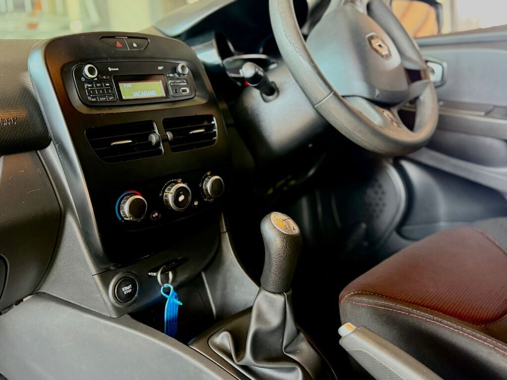 RENAULT CLIO V CLIO IV 1.2 AUTHENTIQUE 5DR (55KW) - 8