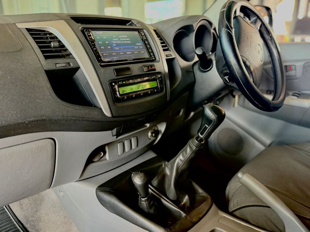 TOYOTA HILUX HILUX 3.0 D-4D RAIDER 4X4 P/U D/C - 8