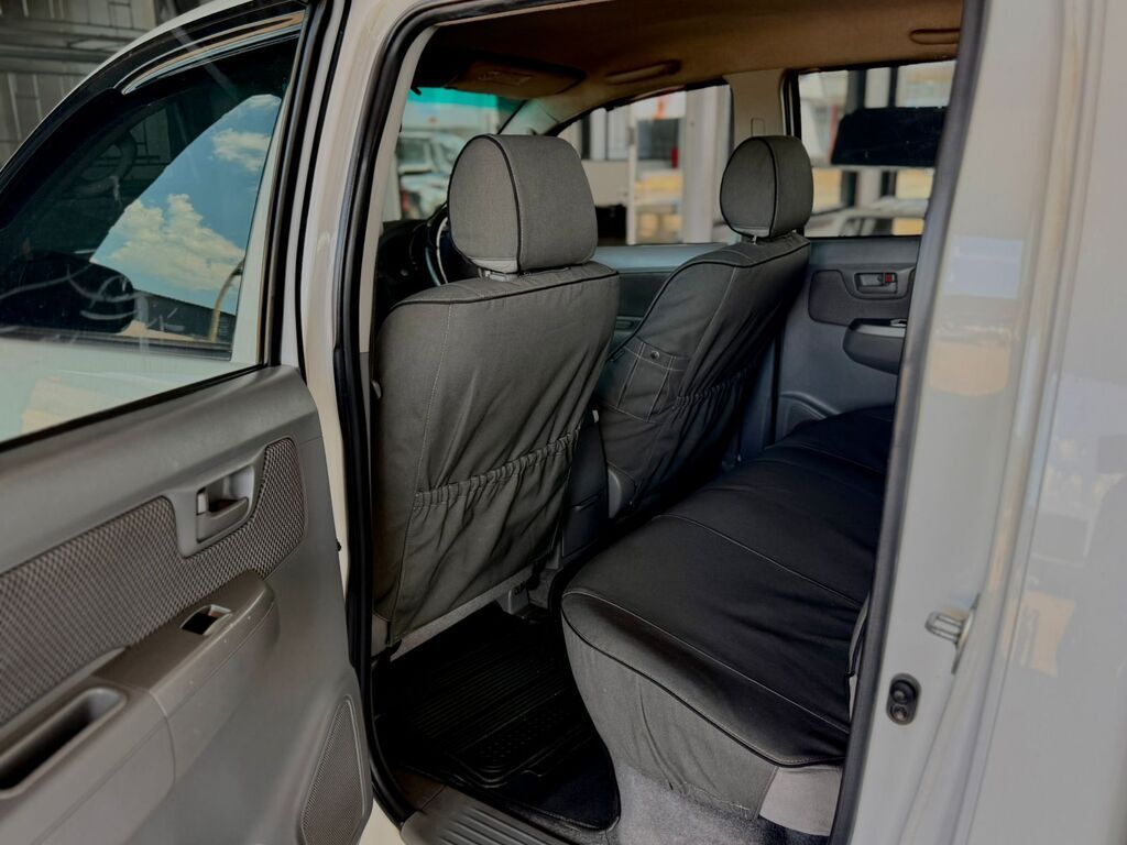 TOYOTA HILUX HILUX 3.0 D-4D RAIDER 4X4 P/U D/C - 9