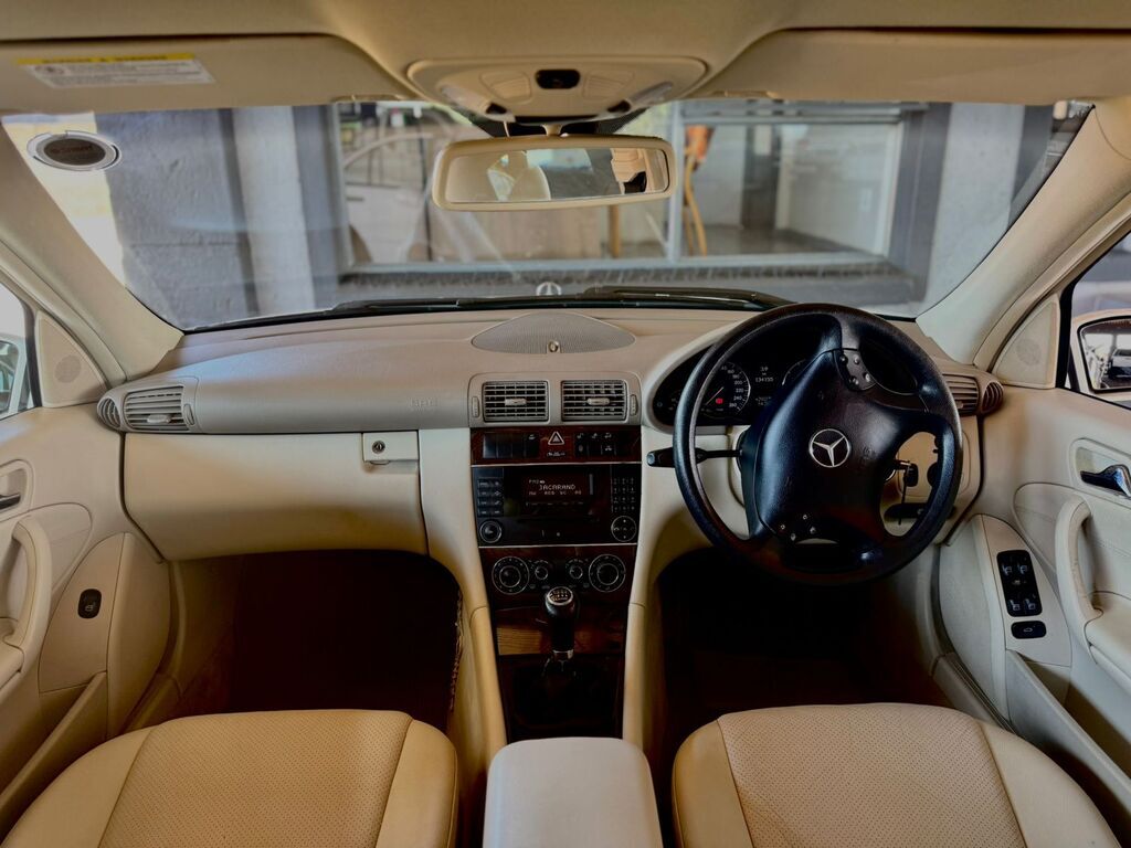 MERCEDES-BENZ C CLASS SEDAN C220 CDi CLASSIC - 11