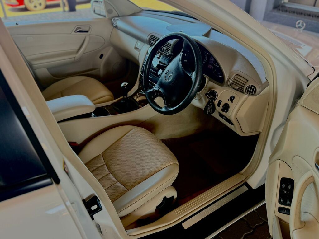 MERCEDES-BENZ C CLASS SEDAN C220 CDi CLASSIC - 16