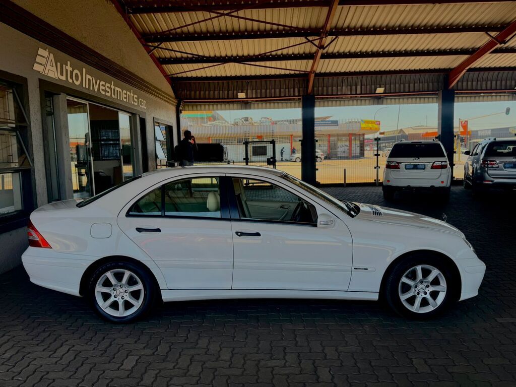 MERCEDES-BENZ C CLASS SEDAN C220 CDi CLASSIC - 3