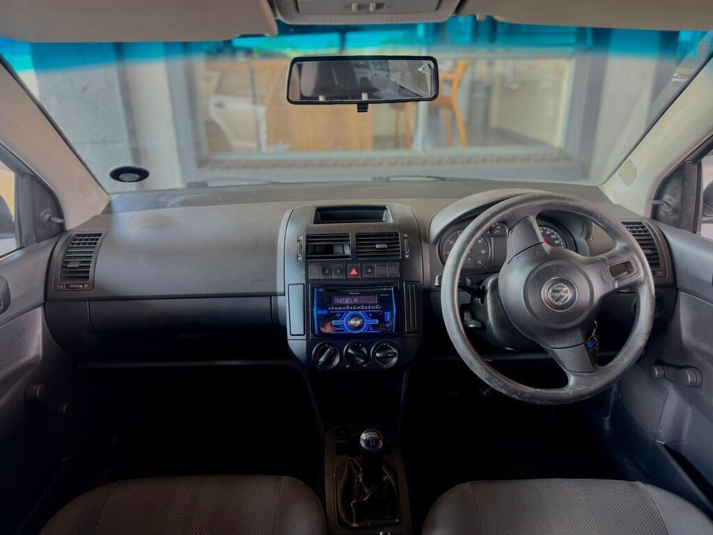 VOLKSWAGEN POLO VIVO POLO VIVO 1.4 BLUELINE 5Dr - 11