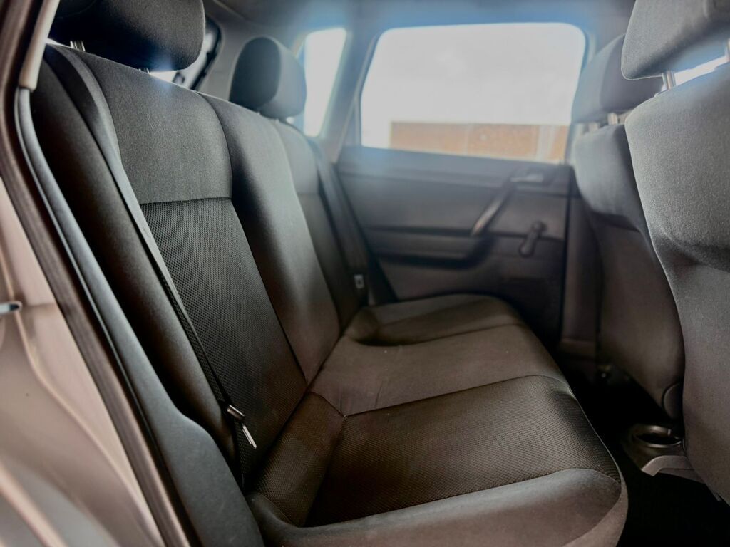 VOLKSWAGEN POLO VIVO POLO VIVO 1.4 BLUELINE 5Dr - 15