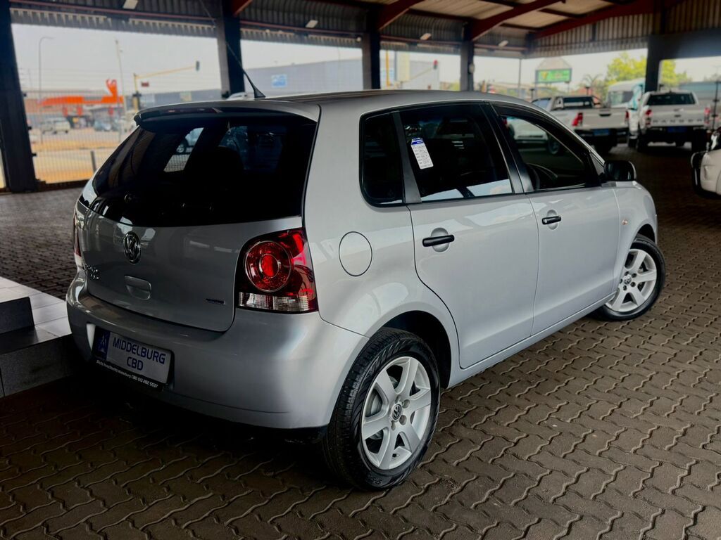 VOLKSWAGEN POLO VIVO POLO VIVO 1.4 BLUELINE 5Dr - 2