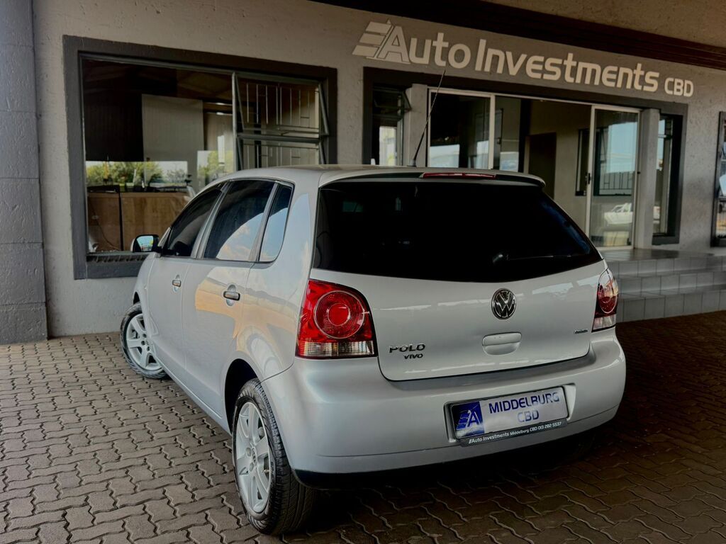 VOLKSWAGEN POLO VIVO POLO VIVO 1.4 BLUELINE 5Dr - 4